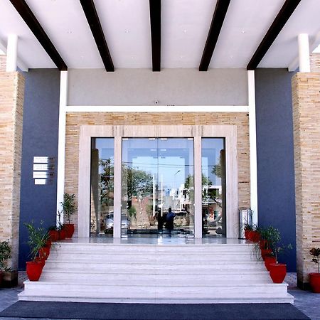 Nawāshahr Continent Hotel Nawanshahr المظهر الخارجي الصورة